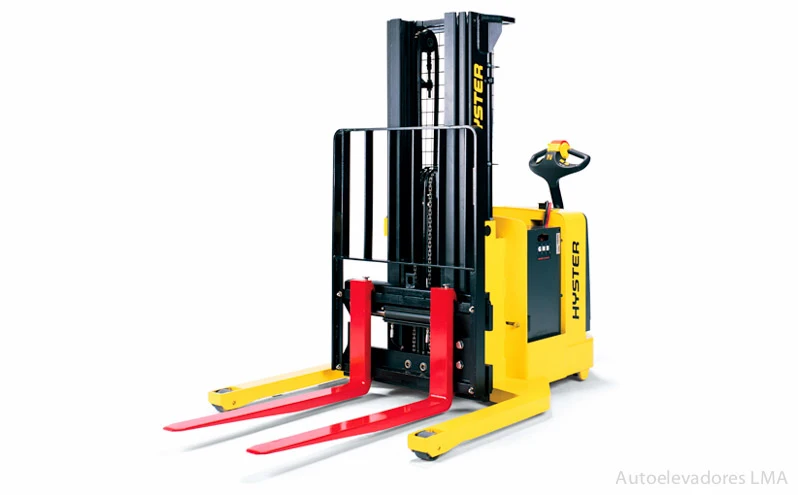 Electric straddle pallet stacker